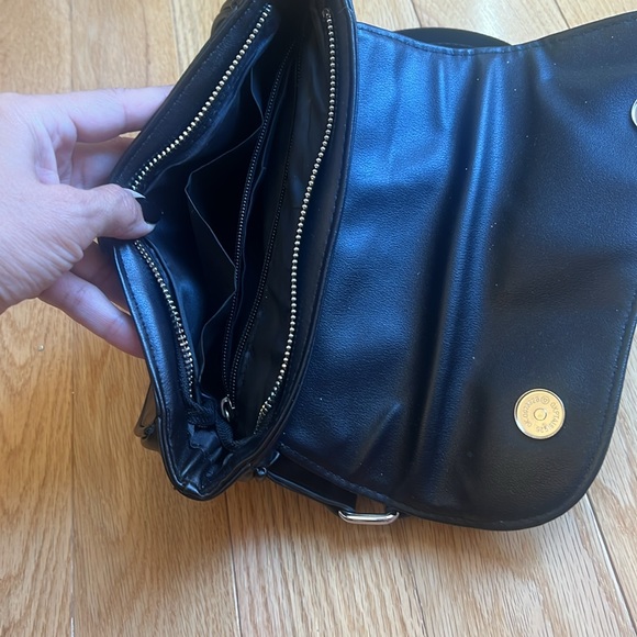 Black Crossbody Bag Adjustable - Picture 5 of 7